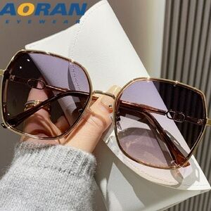 Women's Elegant Gold Sunglasses